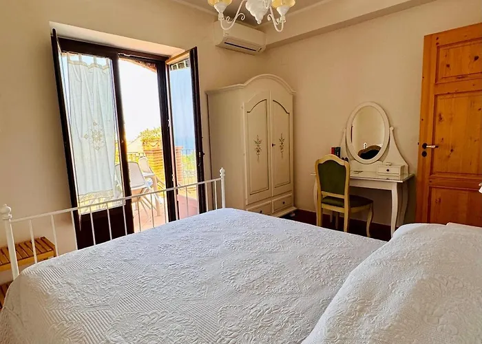 Antico Casale Bed & Breakfast