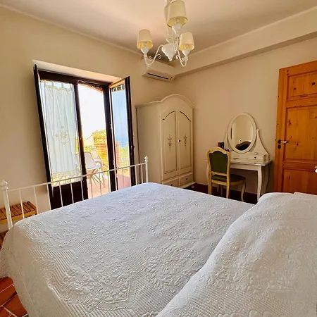 Antico Casale Bed & Breakfast