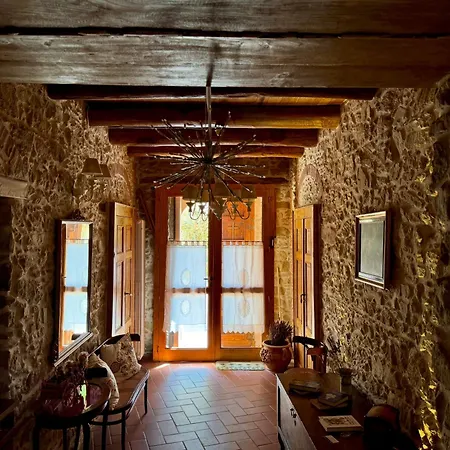 Antico Casale Bed & Breakfast
