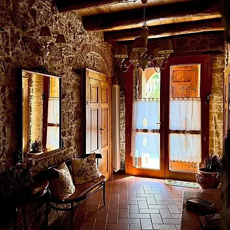 Antico Casale Bed & Breakfast 3*