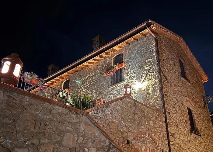 Antico Casale 3* フスカルド